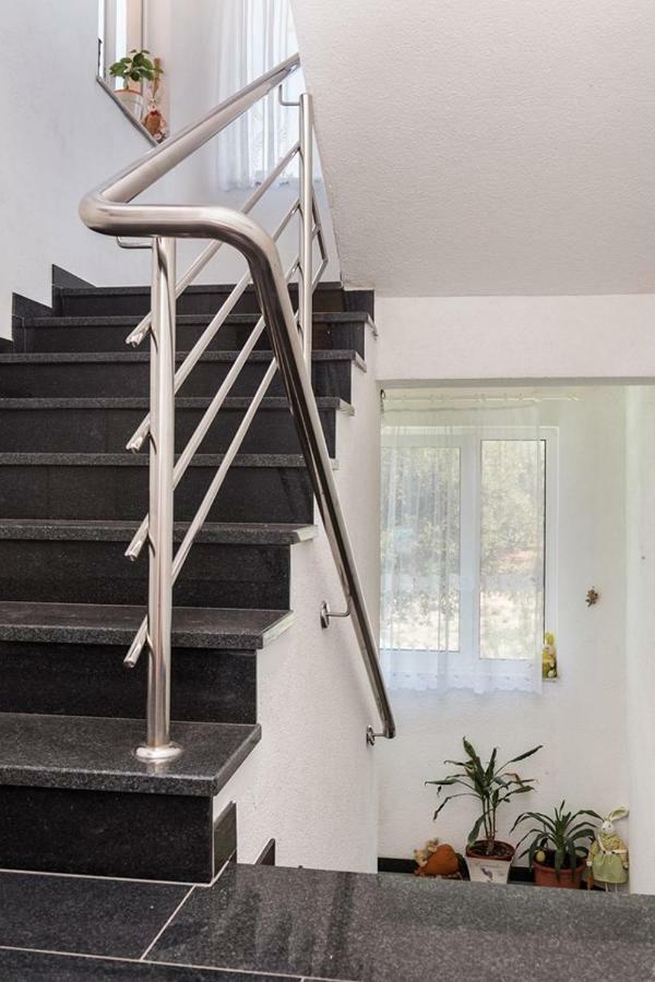Apartmani Nina Σίμπενικ Εξωτερικό φωτογραφία