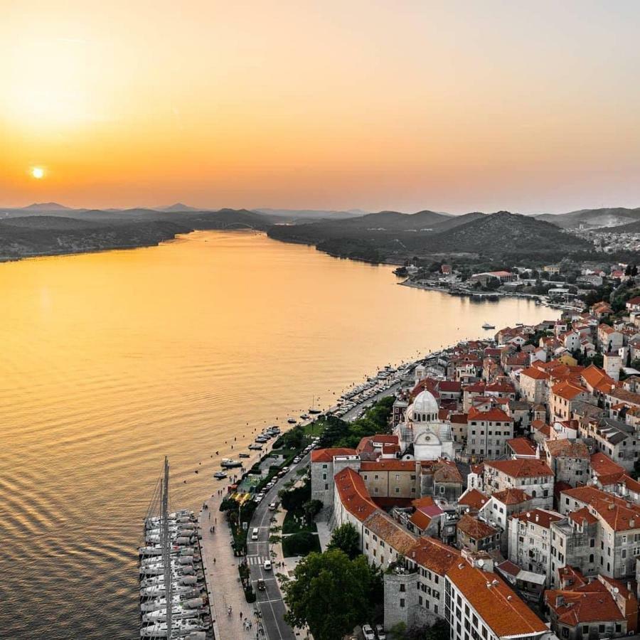 Apartmani Nina Σίμπενικ Εξωτερικό φωτογραφία