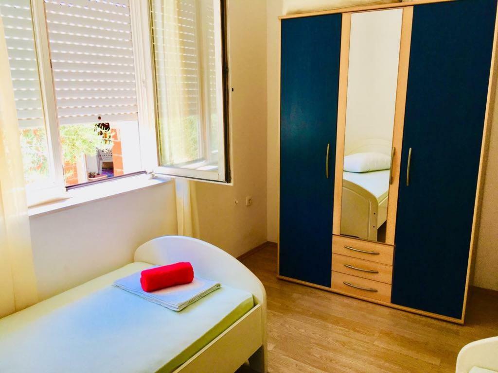 Apartmani Nina Σίμπενικ Εξωτερικό φωτογραφία