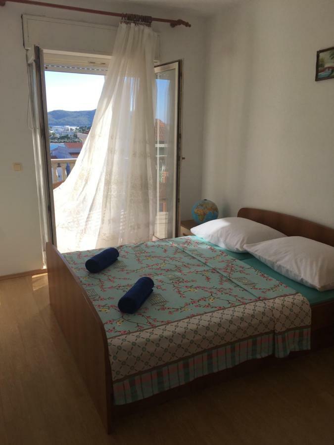 Apartmani Nina Σίμπενικ Εξωτερικό φωτογραφία