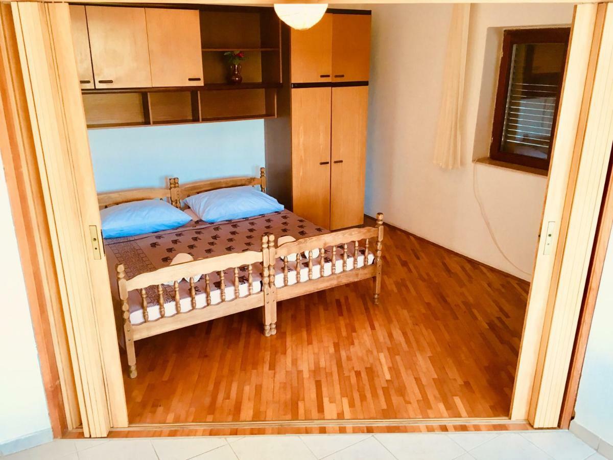 Apartmani Nina Σίμπενικ Εξωτερικό φωτογραφία