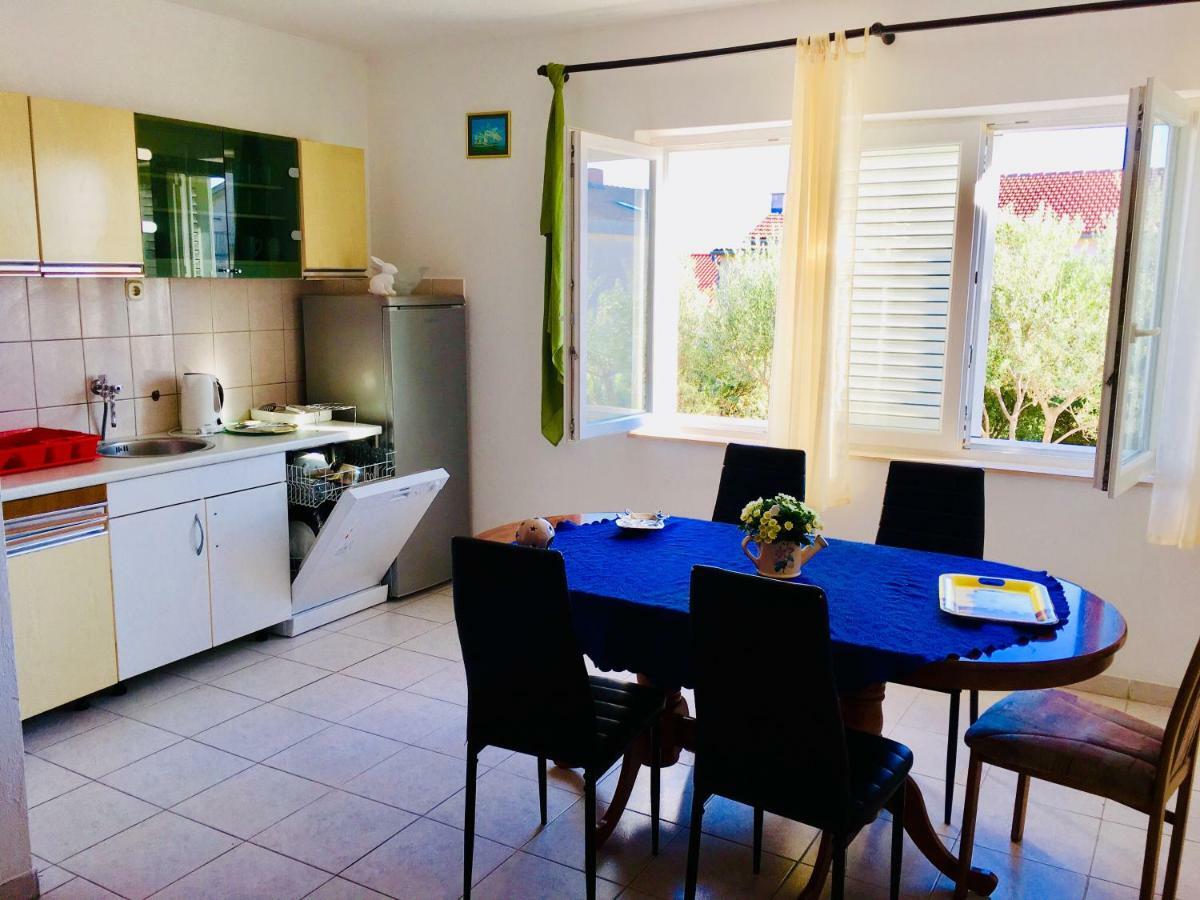 Apartmani Nina Σίμπενικ Εξωτερικό φωτογραφία